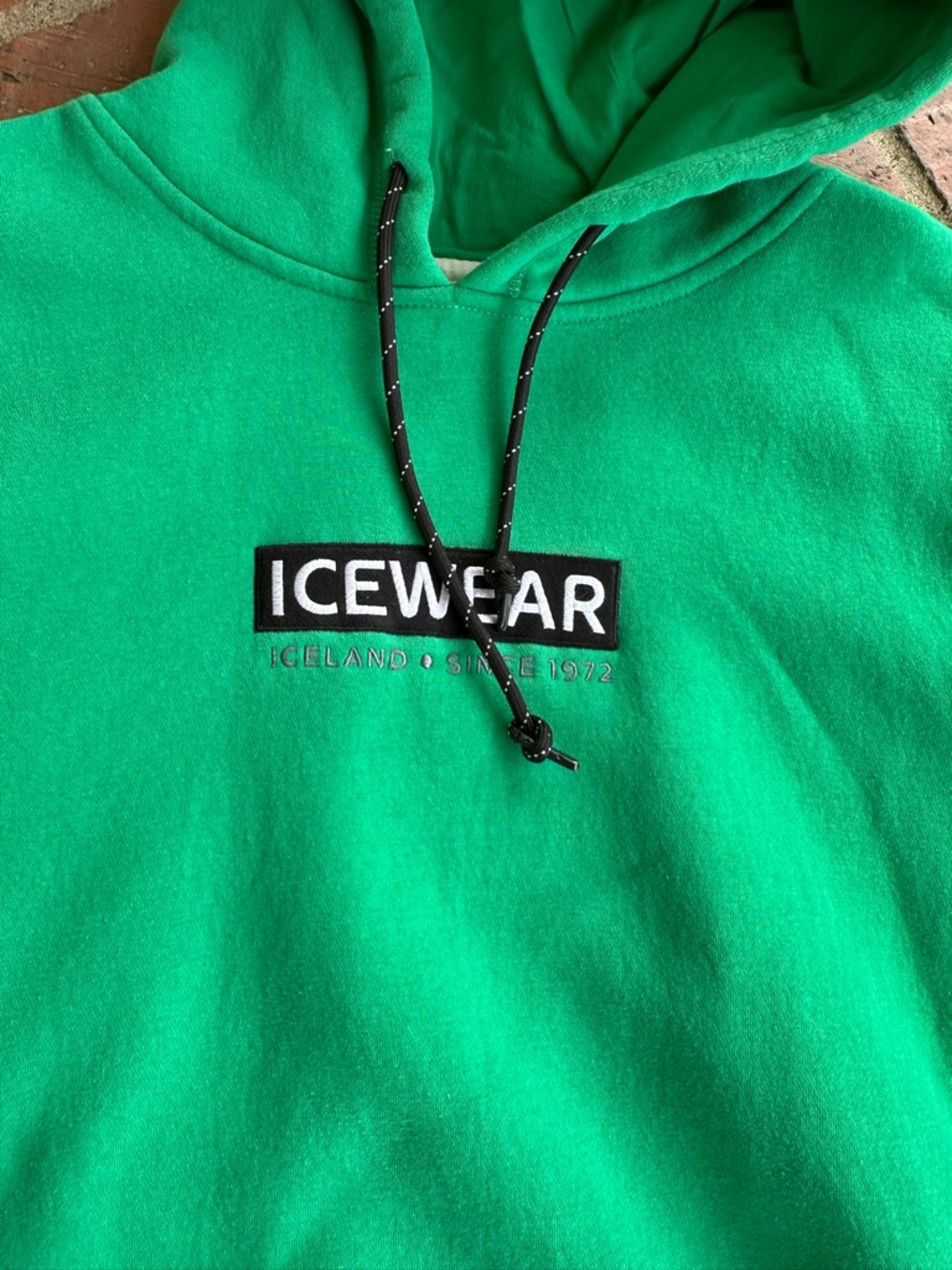 ICEWEAR sweatshirt/hoodie. Purchased in the country of Iceland - Picture 4 of 7